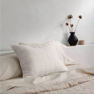 Standard Heavyweight Linen Blend Quilt
Pillow Sham Natural - Casaluna set of 2
